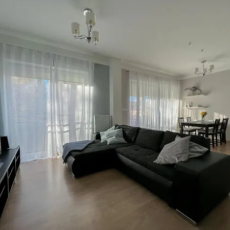 Apartman Alexandra Апартаменты