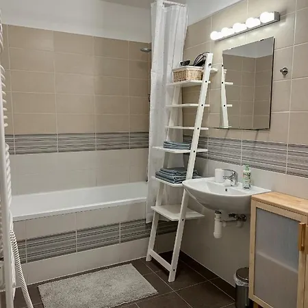 Апартаменты Apartman Alexandra Марианске-Лазне